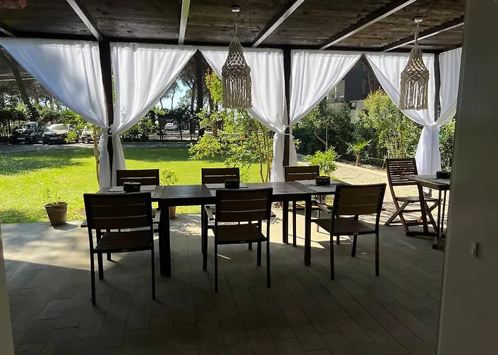 Villa Pinea Mare Golem (Tirana)