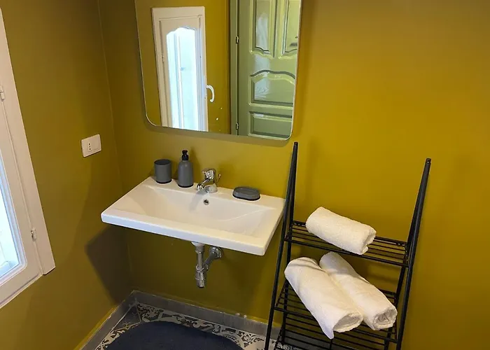 Pinea Mare * Golem (Tirana)