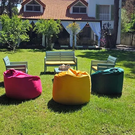 Pinea Mare Villa Golem (Tirana)